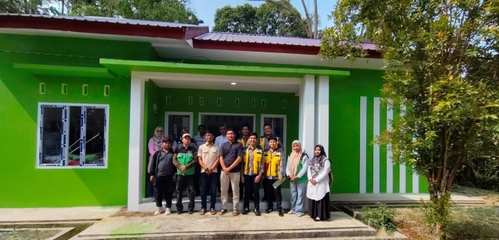 Serah Terima Hibah Bangunan Puskesdes Punggung Lading, Perkuat Pelayanan Kesehatan Masyarakat